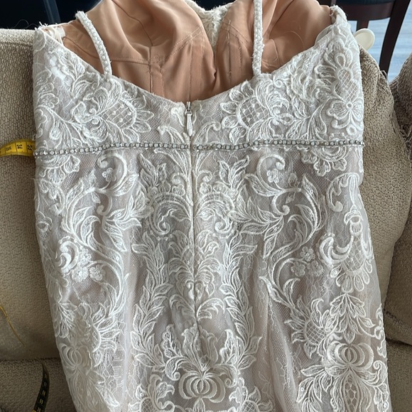 wedding dress - Picture 7 of 7